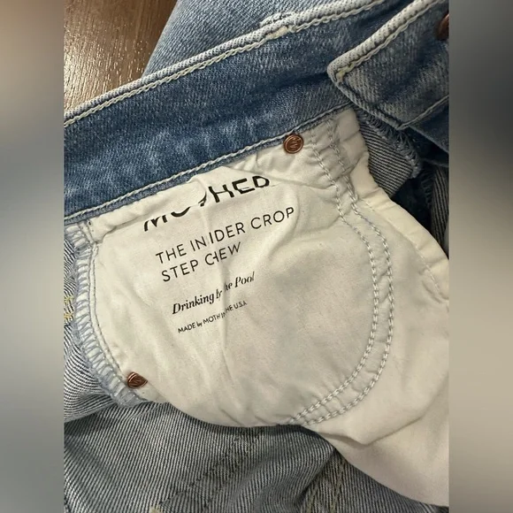 MOTHER The Insider Crop Step Chew Denim Jeans Drinking By The Pool Blue Size 24 - Picture 3 of 10